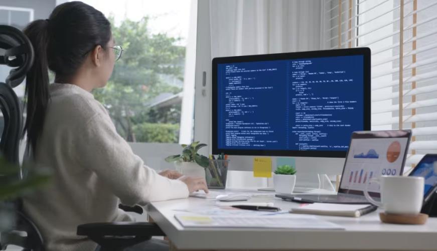 若尔盖企业数字化解决方案：机器学习赋能商业模式升级的核心路径